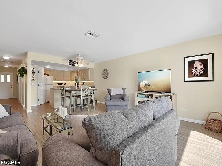 3619 SE 10th Ave — Photo 5