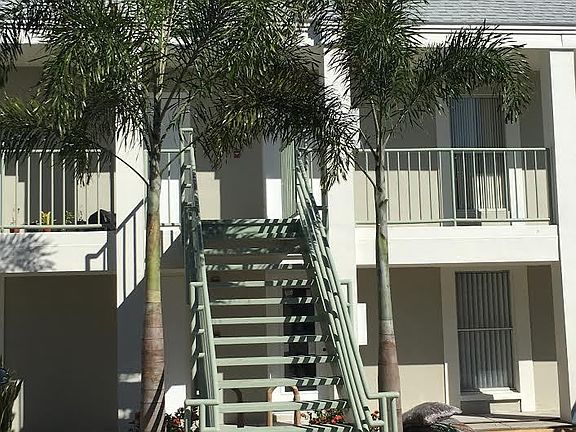 3rd image of 4114 N B St APT L