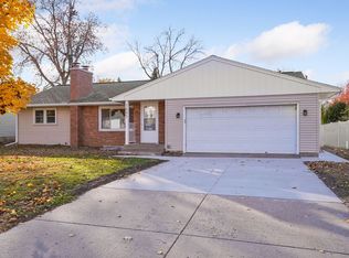 3845 Douglas Dr N, Crystal, MN 55422