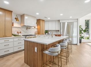 9601 Winding Ridge Dr, Dallas, TX 75238