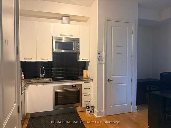 2nd image of 21 Balmuto St #803
