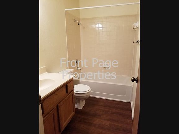 4th image of 740 Simonetti Dr #B