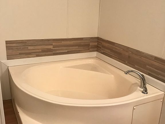 Master tub