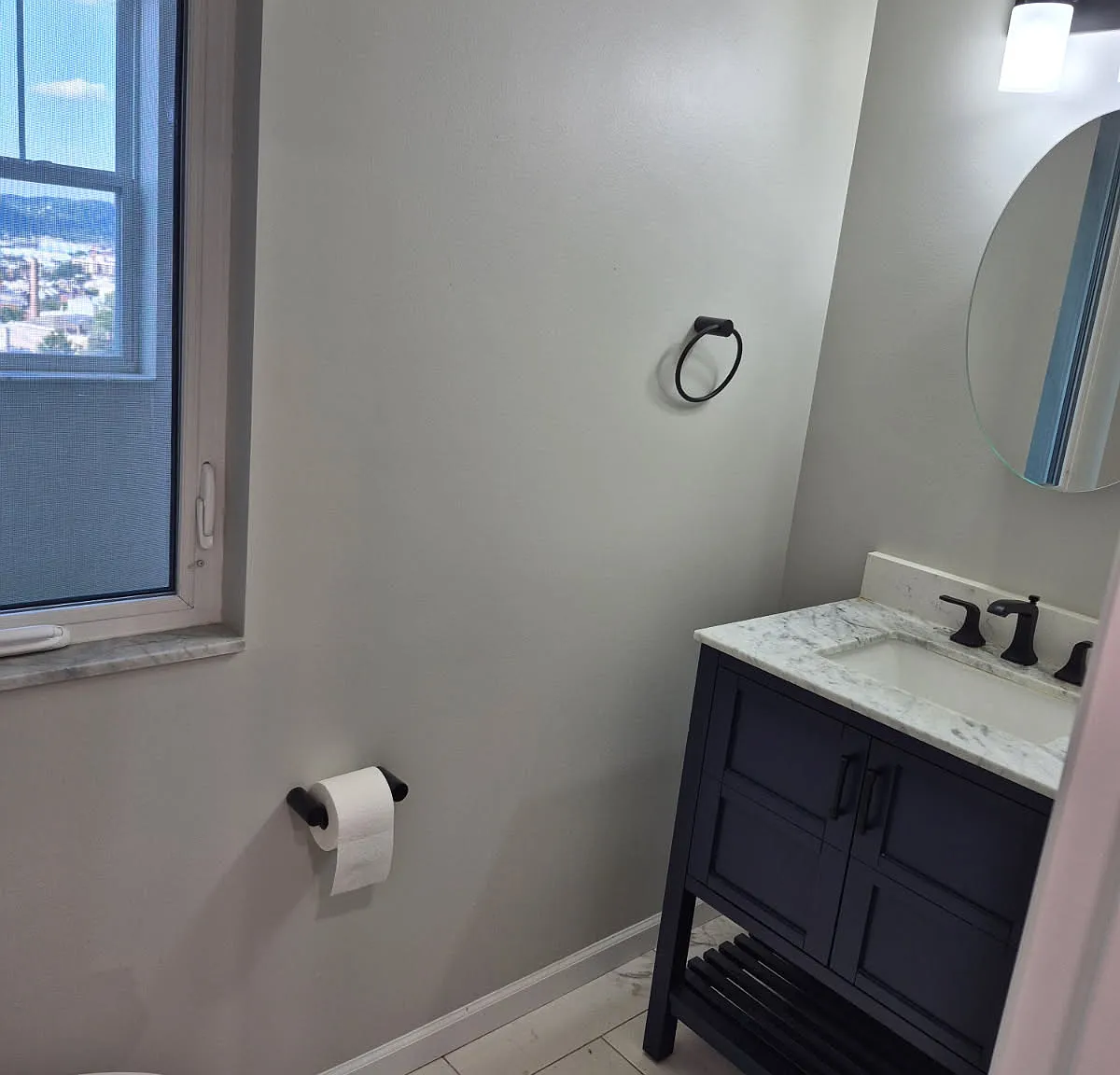 2 bed, 2.5 bath, 1350 sqft, $1,980 — Photo 2
