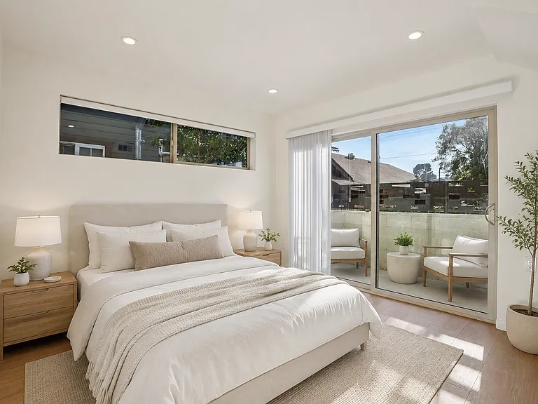 6162 3/4 Oak Crest Way — Photo 3