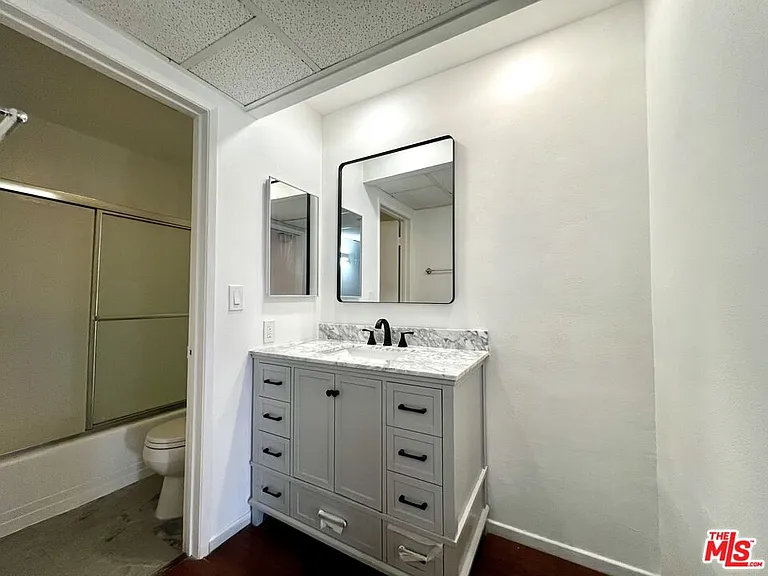 750 N Kings Rd #210 — Photo 9