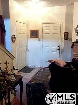 2nd image of 1126 Colbert Ln