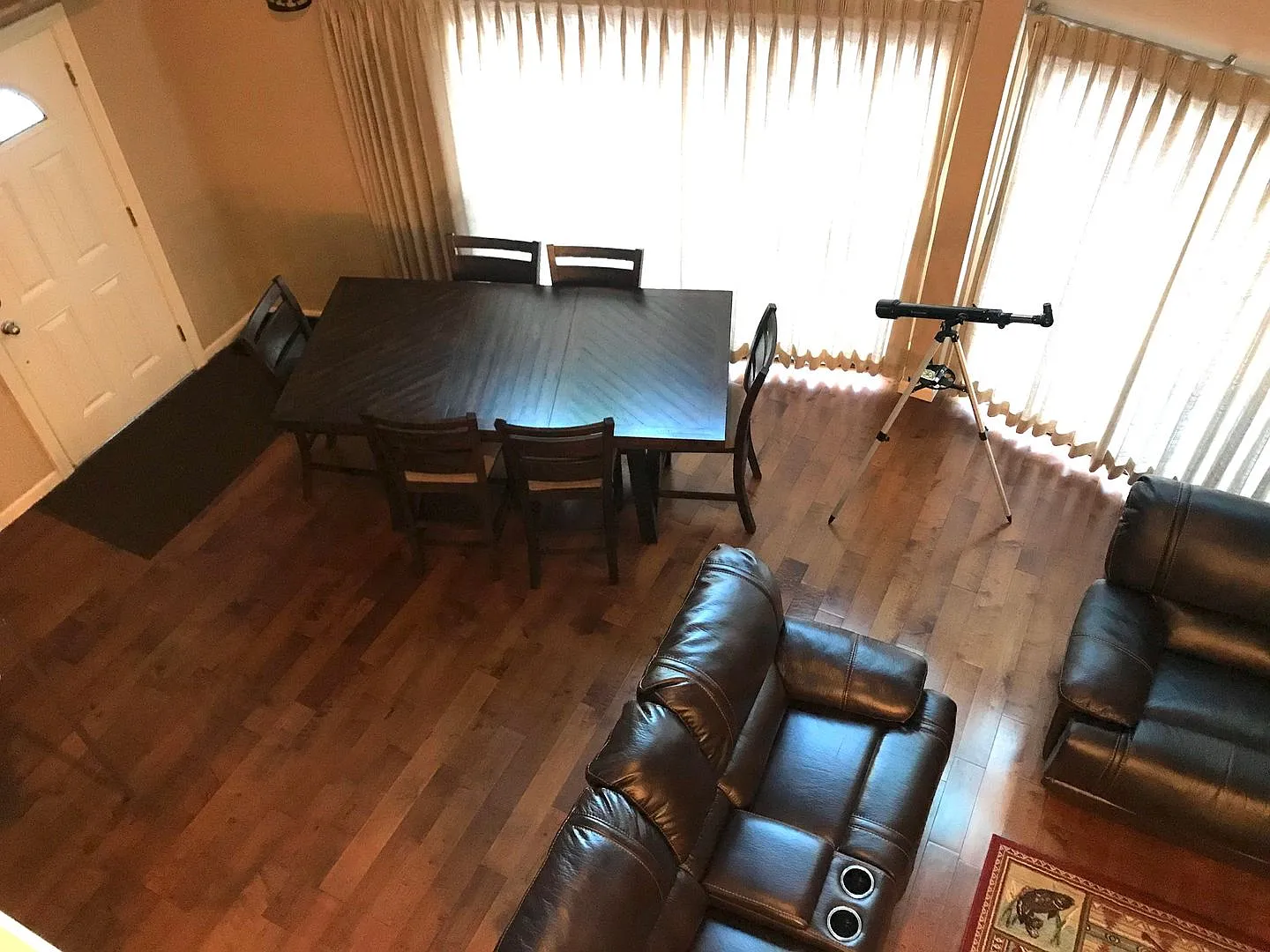 Beautiful large home available for a 3-6 month Seasonal lease! Call me and book today! — Photo 3