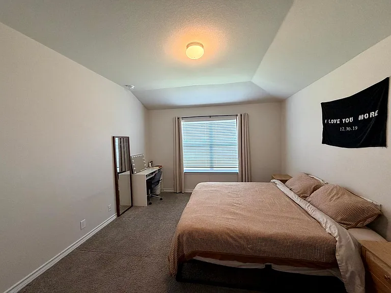 6811 Whisper Grv — Photo 15