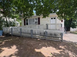 27 Birch St, West Haven, CT 06516