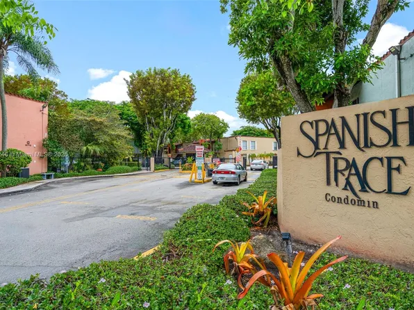 10834 N Kendall Dr APT X12, Miami, FL 33176