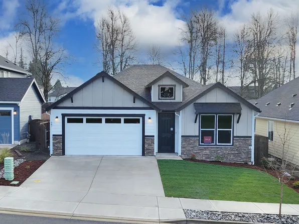 647 NW 28th St, Battle Ground, WA 98604