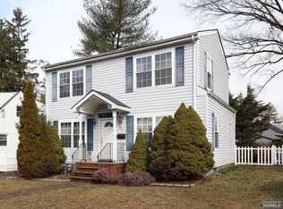 373 Ponfield Pl, Ridgewood, NJ 07450