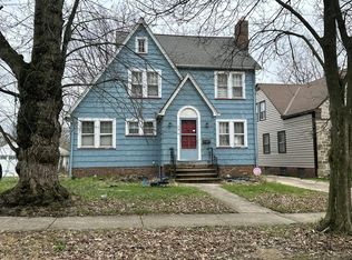 3961 Orchard Rd, Cleveland Heights, OH 44121