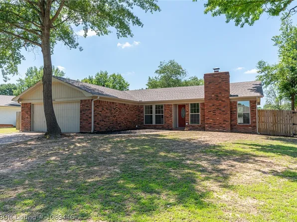2908 Riverbend Dr, Fort Smith, AR 72903