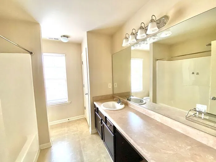302 Montgomery Way — Photo 24