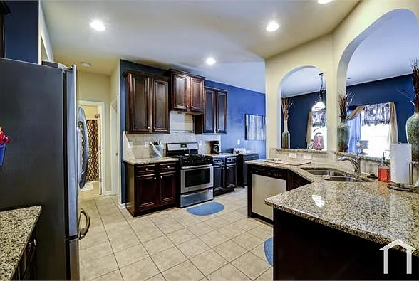 178 Gloster Park Ct — Photo 10