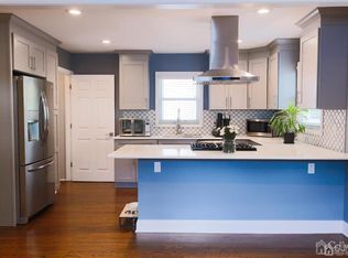 105 W Pine St, Colonia, NJ 07067