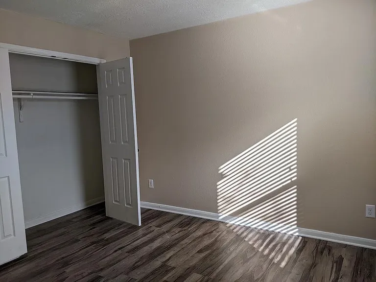 8014 Chasewood Dr — Photo 16