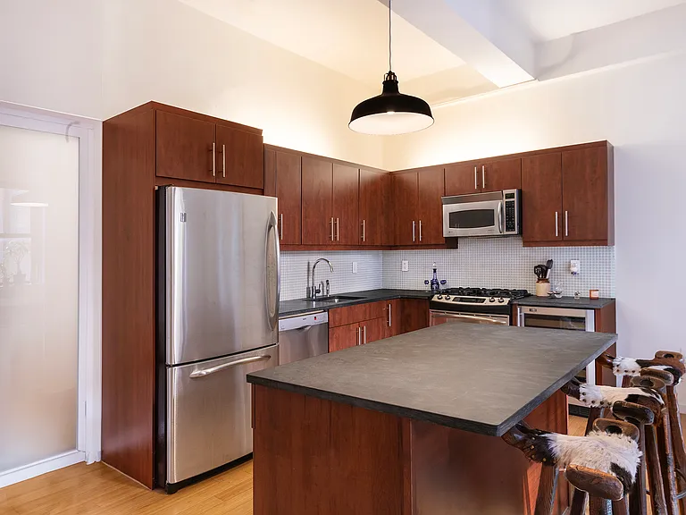 365 Bridge St #5N — Photo 3