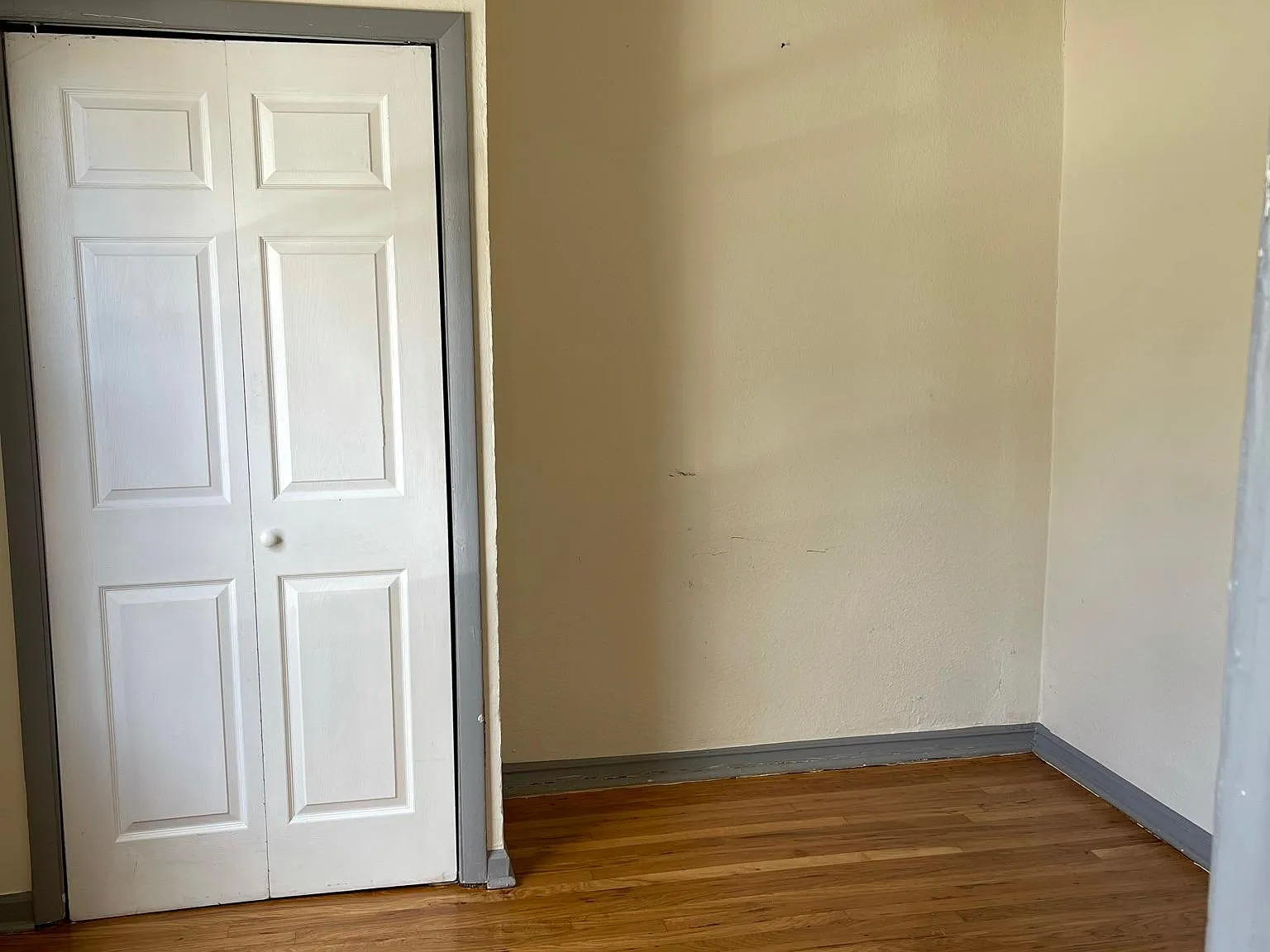 2340 Eliot St — Photo 4