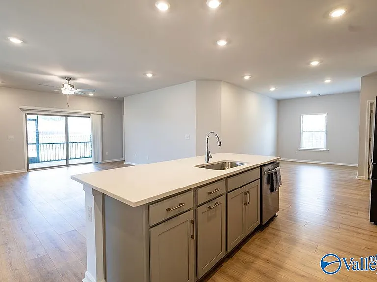 143 Sager Cir — Photo 14