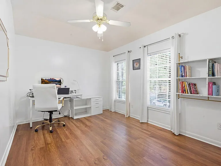 26 E Sterling Pond Cir — Photo 32
