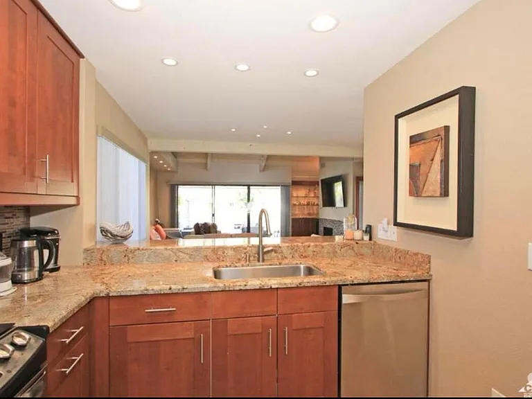 415 Forest Hills Dr — Photo 18