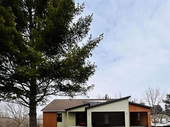5th image of 640 Fiddlehead Court