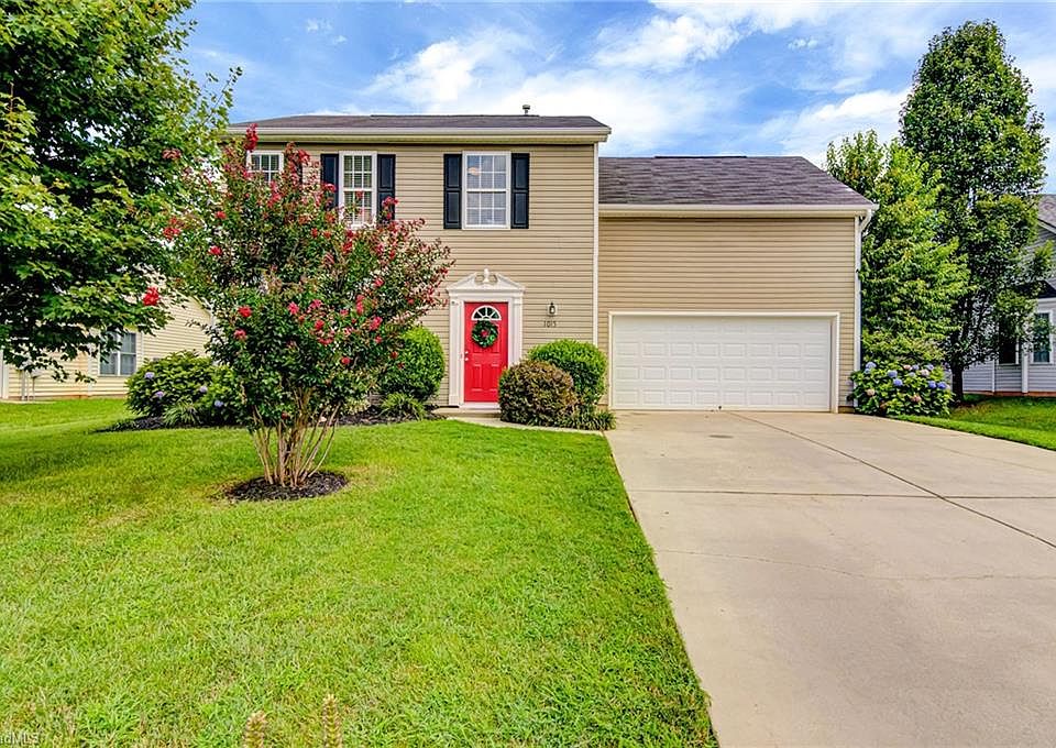 1st image of 1015 Brookgreen Ln