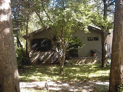 1110 Brooks
