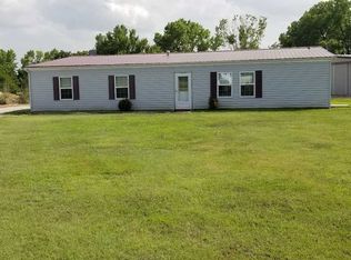 21483 102nd Rd, Burden, KS 67019