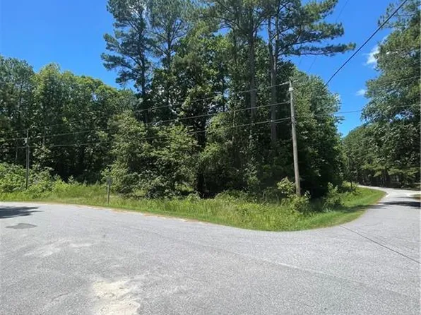 175 Hemlock St, Hertford, NC 27944