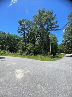 175 Hemlock St, Hertford, NC 27944