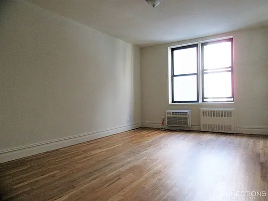 Rented by City Connections Realty | media 6