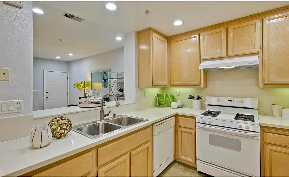 Building Photo - 1290 Tea Rose Cir