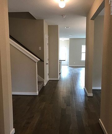 4th image of 120 Vail Dr