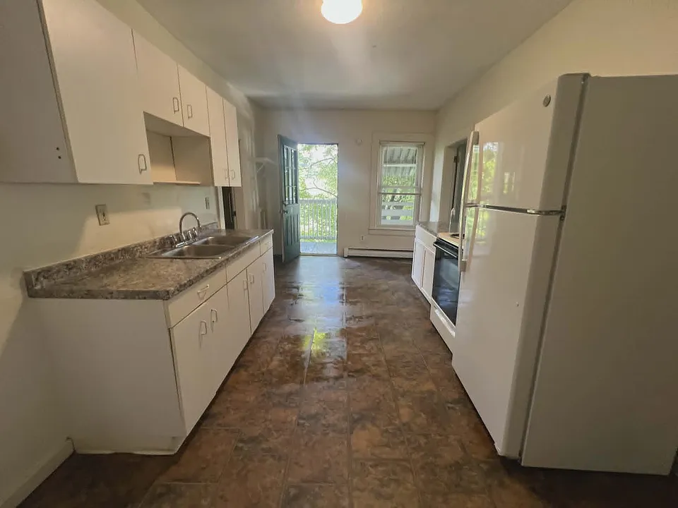 29 Canal St #3