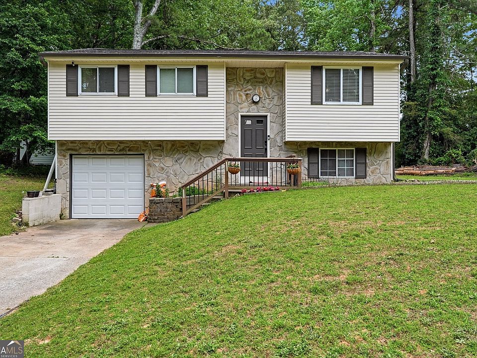 1st image of 3775 Somerset Dr SW