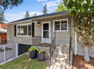 3636 NE 120th St, Seattle, WA 98125