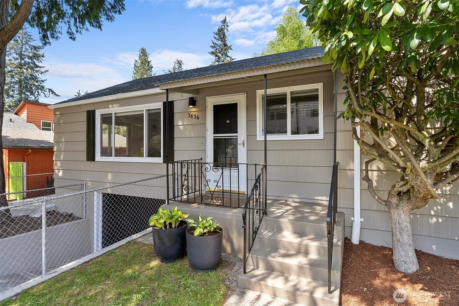3636 NE 120th Street photo 1