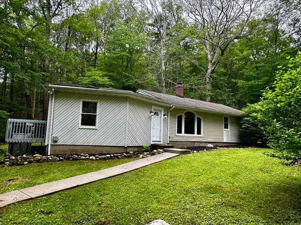50R De Fashion Street, Southington, CT 06479