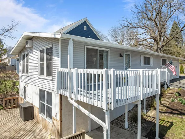 1540 West Main STREET, Lake Geneva, WI 53147