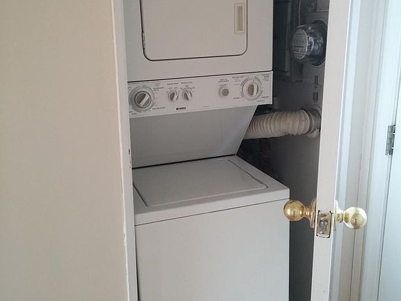 Stack washer dryer