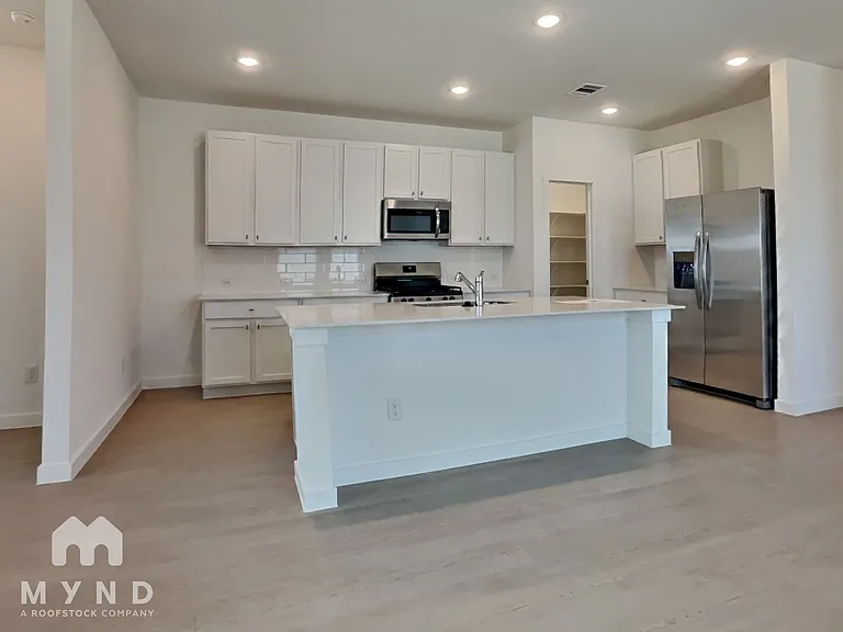10604 Ysasmendi Rdg — Photo 4