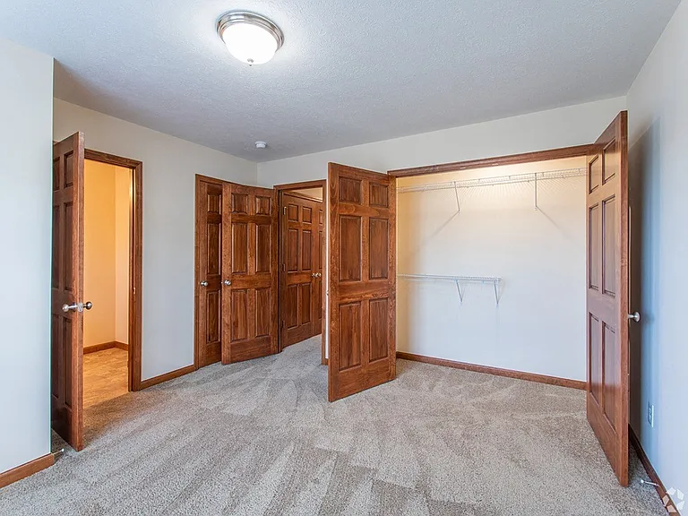 Highland Park Apartment Homes — Photo 7