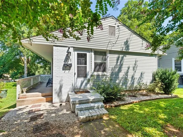 211 Shawnee St, Winston Salem, NC 27127