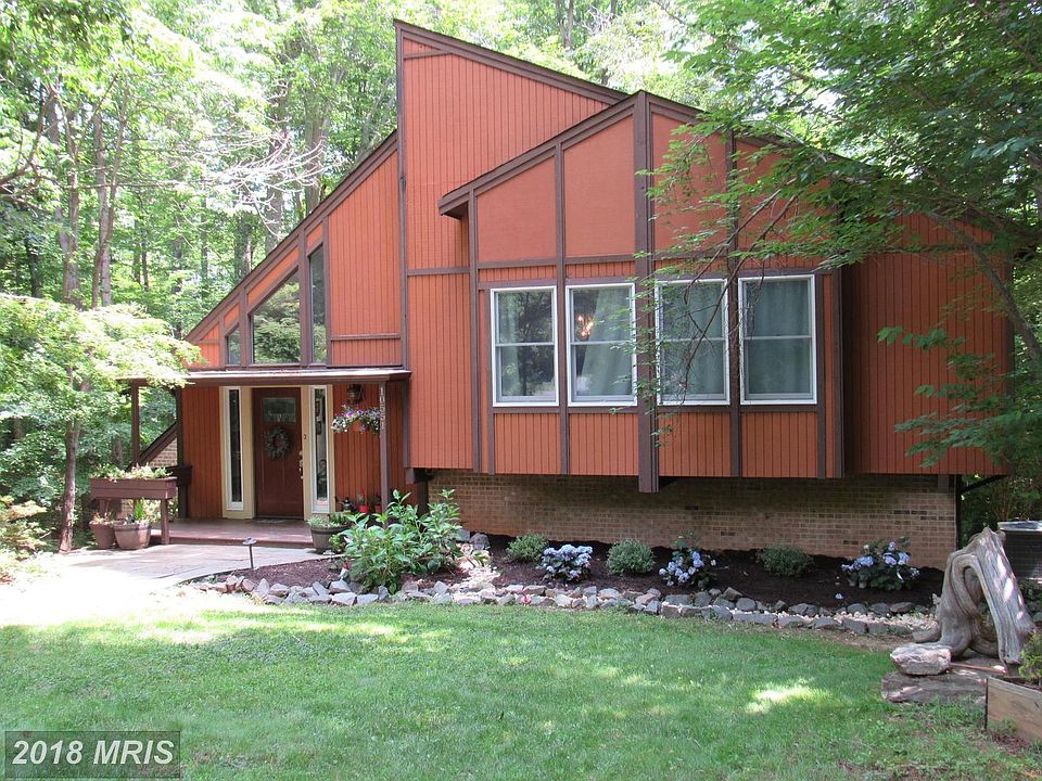 1st image of 10551 River Run Ct