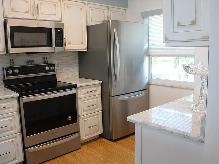 1813 Mariner Dr #151 — Photo 3