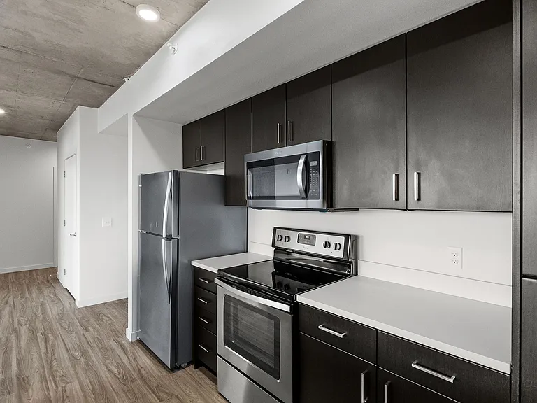 Stadium Apartments — Photo 50